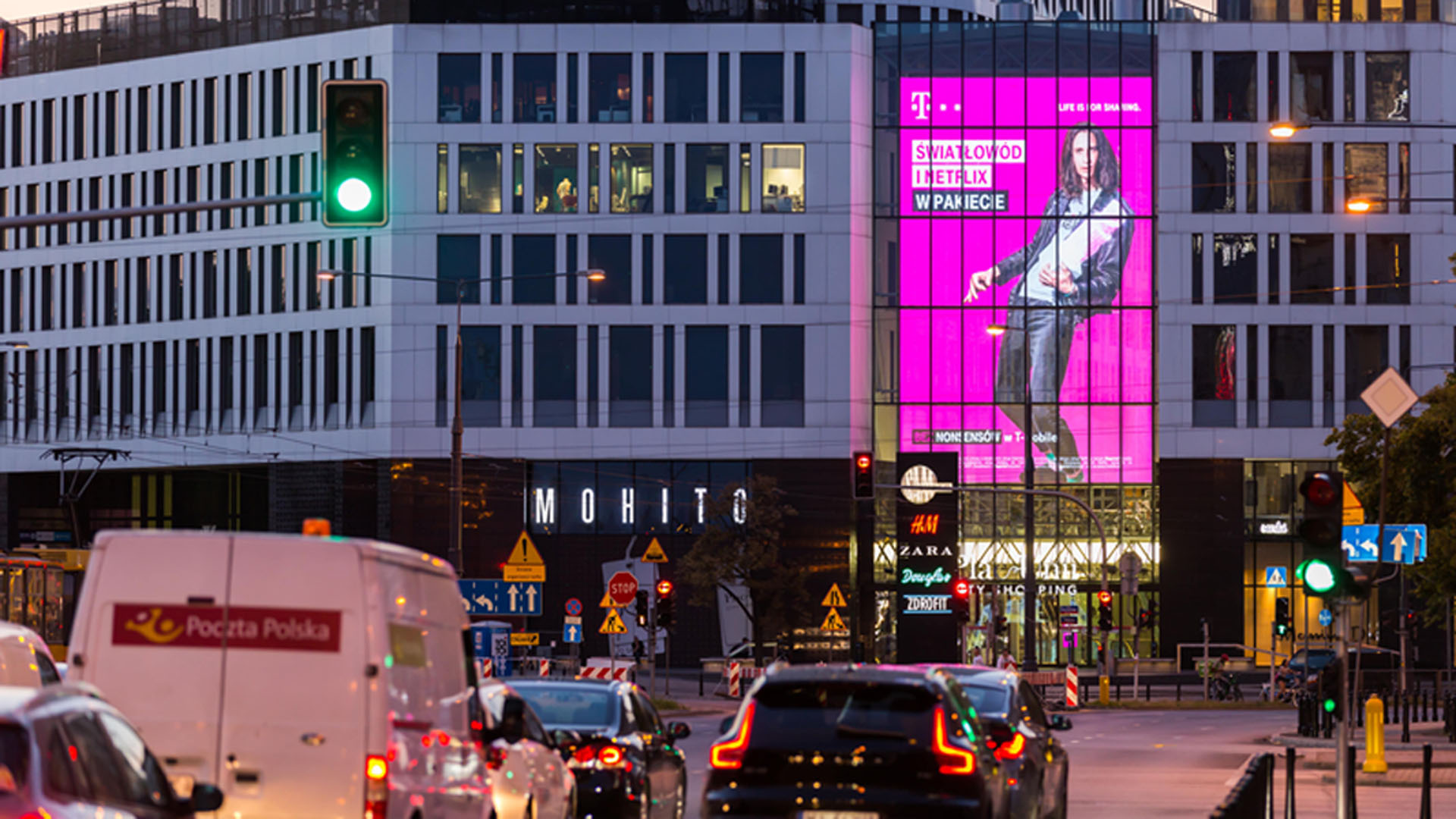 shopping mall led screen